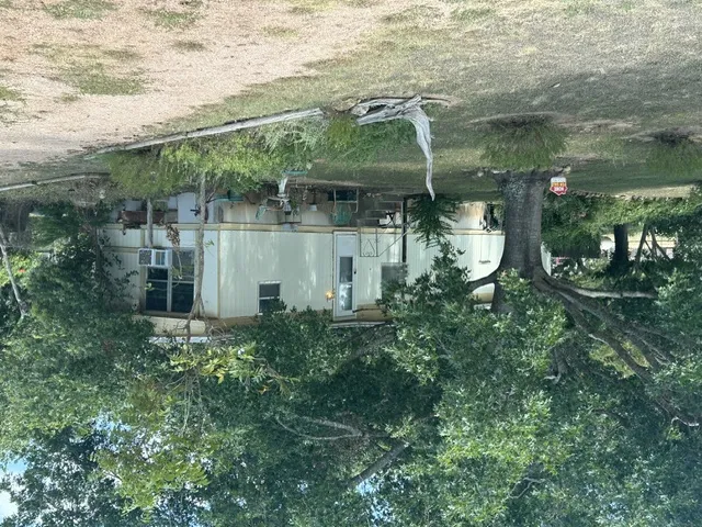 105 Elizabeth Drive Spicewood, TX 78669