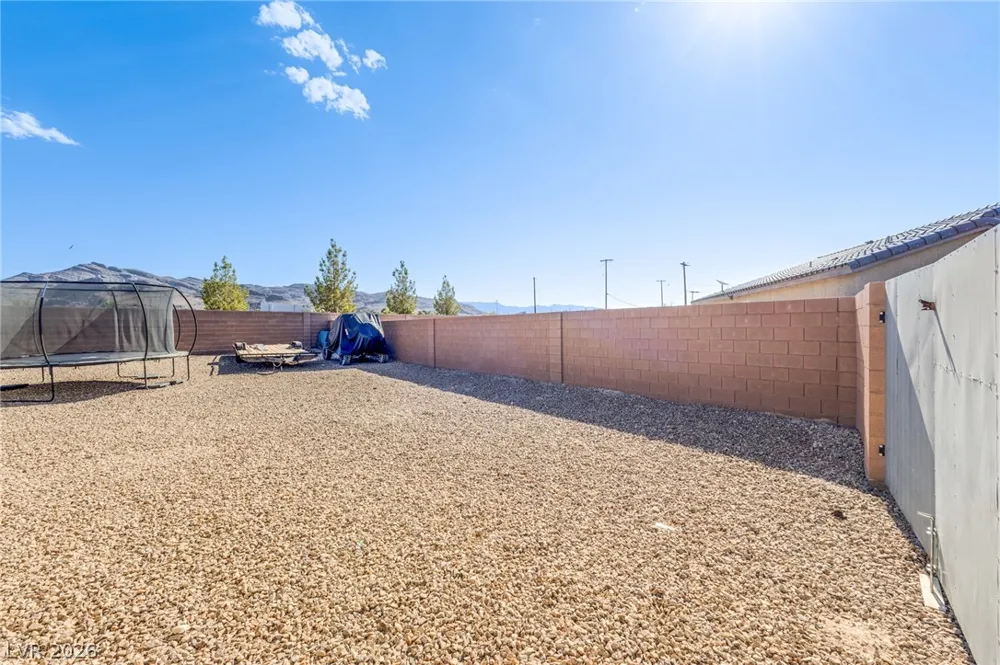 505 Turtleback Falls Avenue Indian Springs, NV 89018