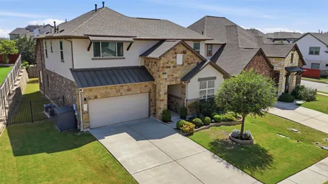 802 Kingston Place