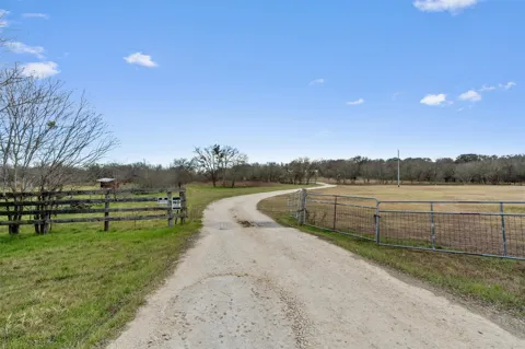 Rolling Ridge Road