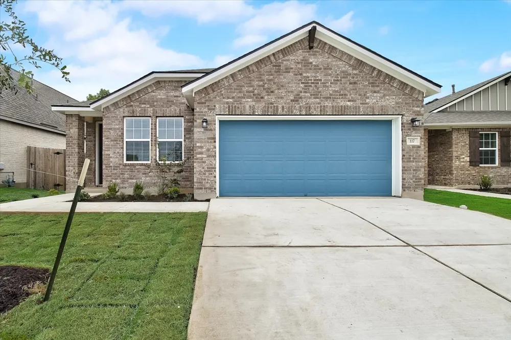 117 Lacey Oak Loop San Marcos, TX 78666