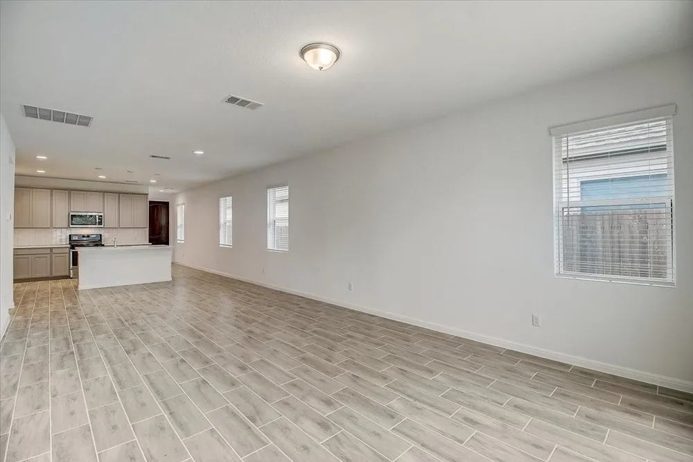 117 Lacey Oak Loop San Marcos, TX 78666