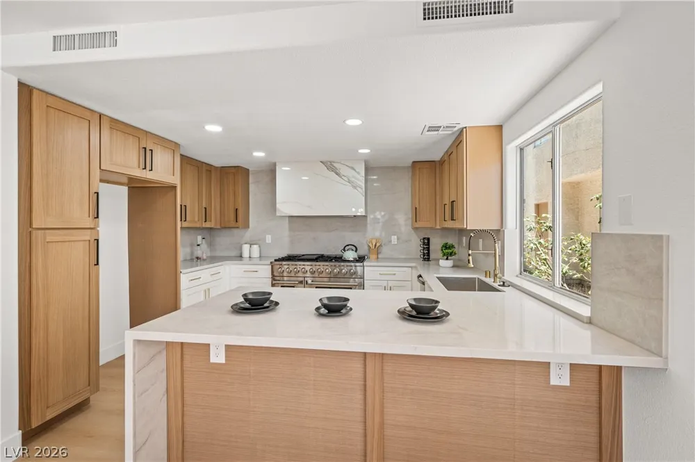 3033 Misty Harbour Drive Las Vegas, NV 89117