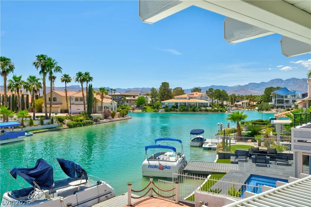 3033 Misty Harbour Drive Las Vegas, NV 89117
