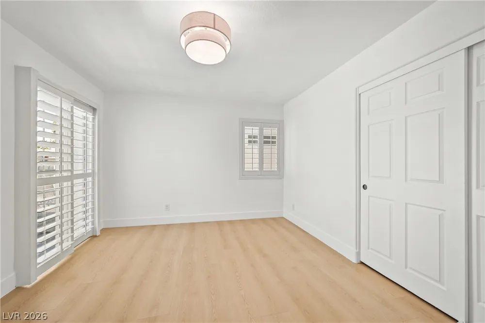 3033 Misty Harbour Drive Las Vegas, NV 89117