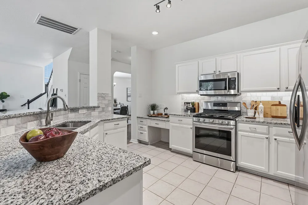 13425 Equestrian Cove Austin, TX 78727