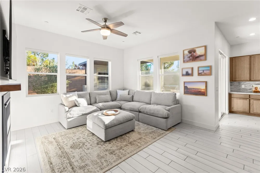 9999 Skye Gazer Avenue Las Vegas, NV 89166