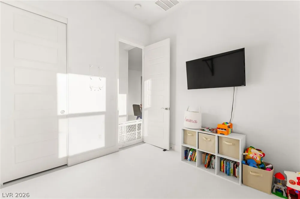 9999 Skye Gazer Avenue Las Vegas, NV 89166