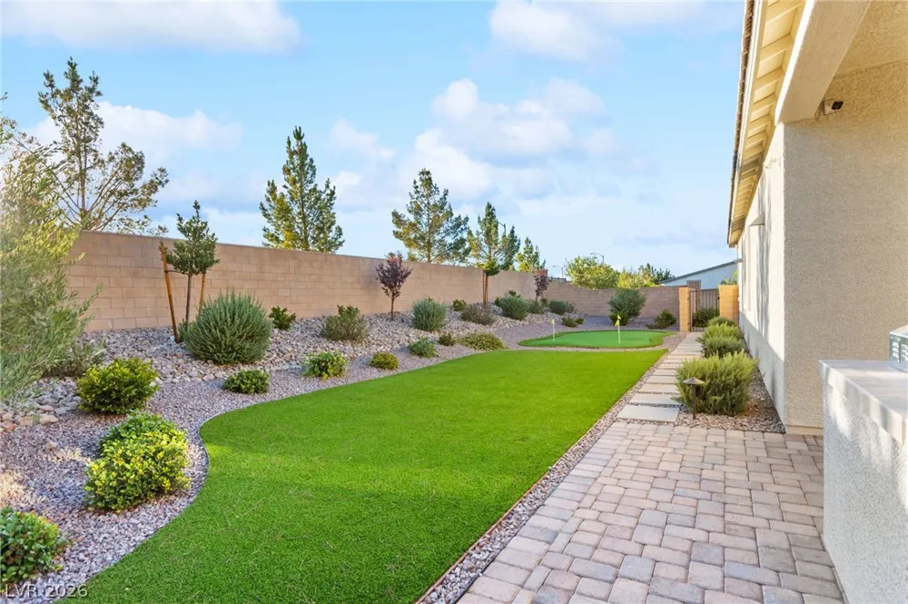 9999 Skye Gazer Avenue Las Vegas, NV 89166