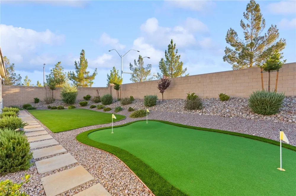 9999 Skye Gazer Avenue Las Vegas, NV 89166