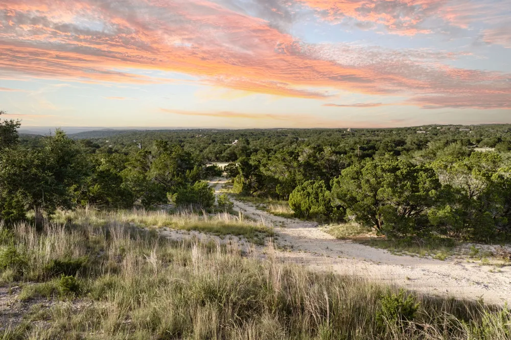 5601 W Fitzhugh Road Dripping Springs, TX 78620