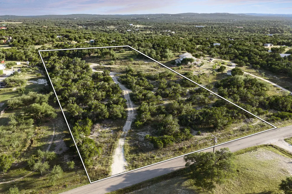 5601 W Fitzhugh Road Dripping Springs, TX 78620