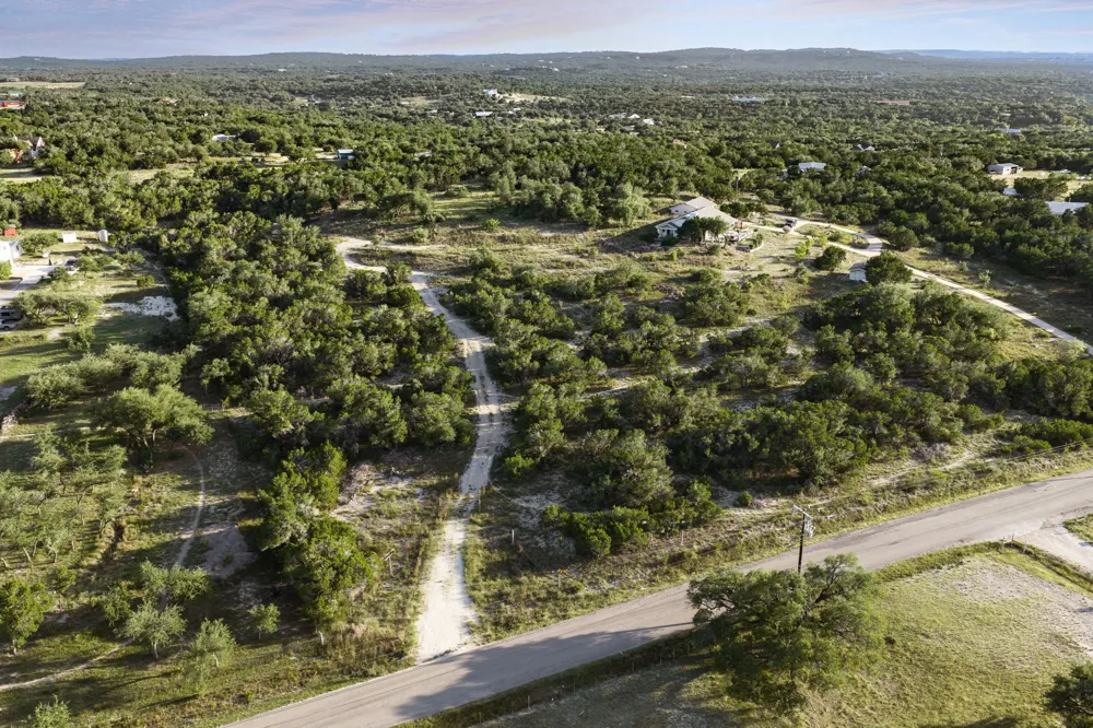5601 W Fitzhugh Road Dripping Springs, TX 78620