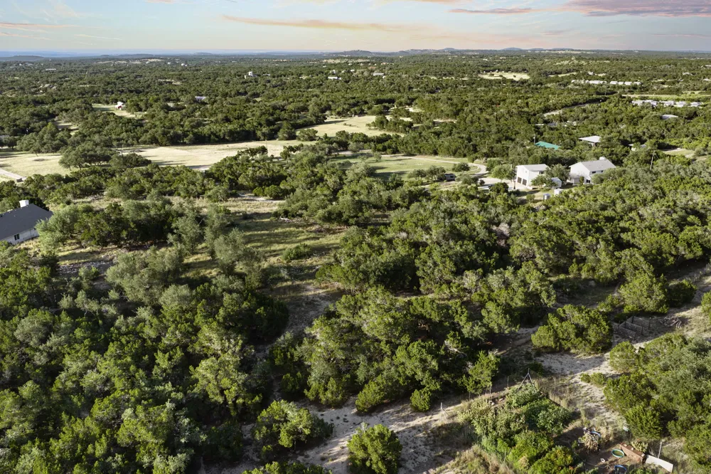 5601 W Fitzhugh Road Dripping Springs, TX 78620