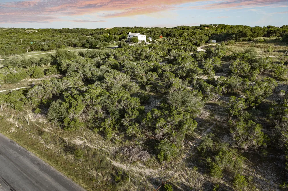 5601 W Fitzhugh Road Dripping Springs, TX 78620