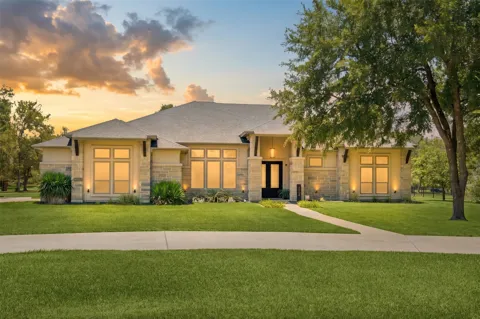 3008 Rolling Meadow Drive