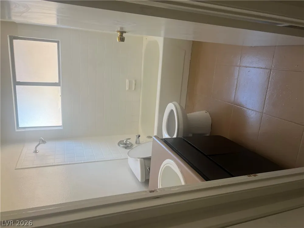 6940 Hopkins Drive Las Vegas, NV 89156