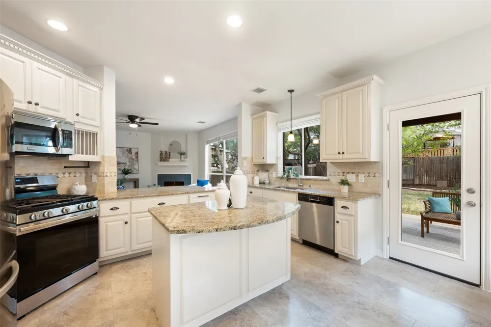 12536 Canyon Glen Drive Austin, TX 78732