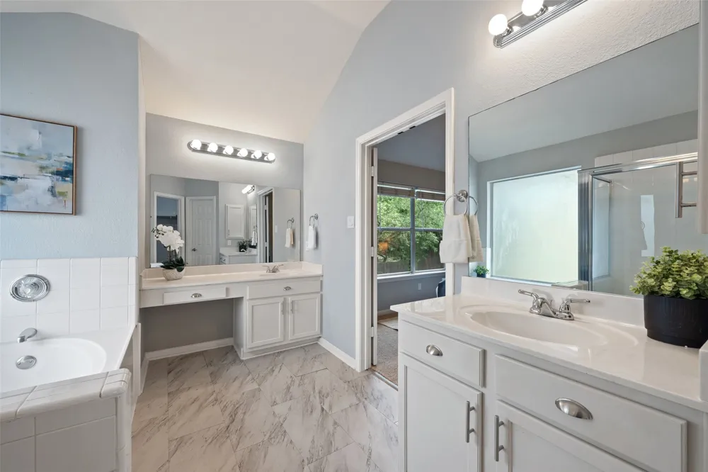 12536 Canyon Glen Drive Austin, TX 78732