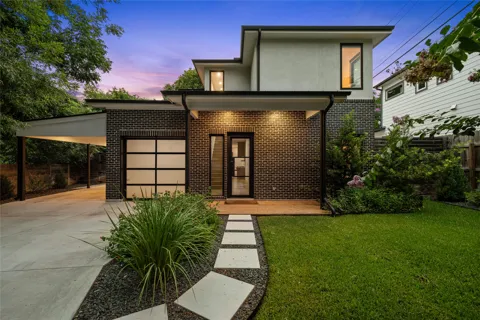 1004 Audrey Court
