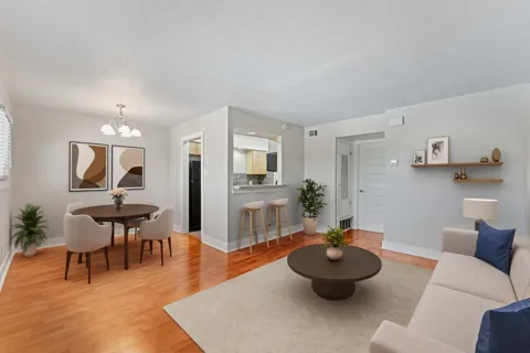 3815 Guadalupe Street #303