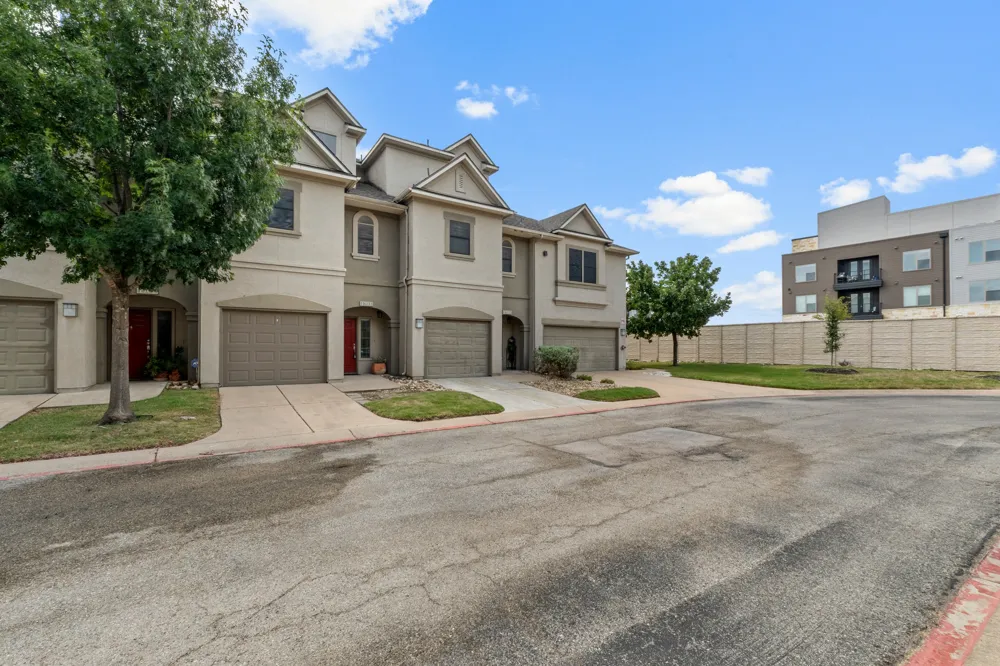 11203 Ranch Road 2222 Road #1703 Austin, TX 78730