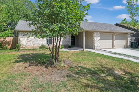 9304 Hunters Trace