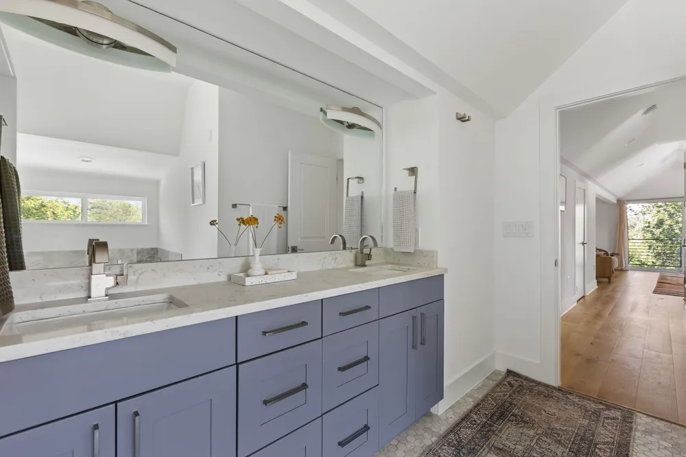1182 Oakgrove Avenue #A Austin, TX 78702