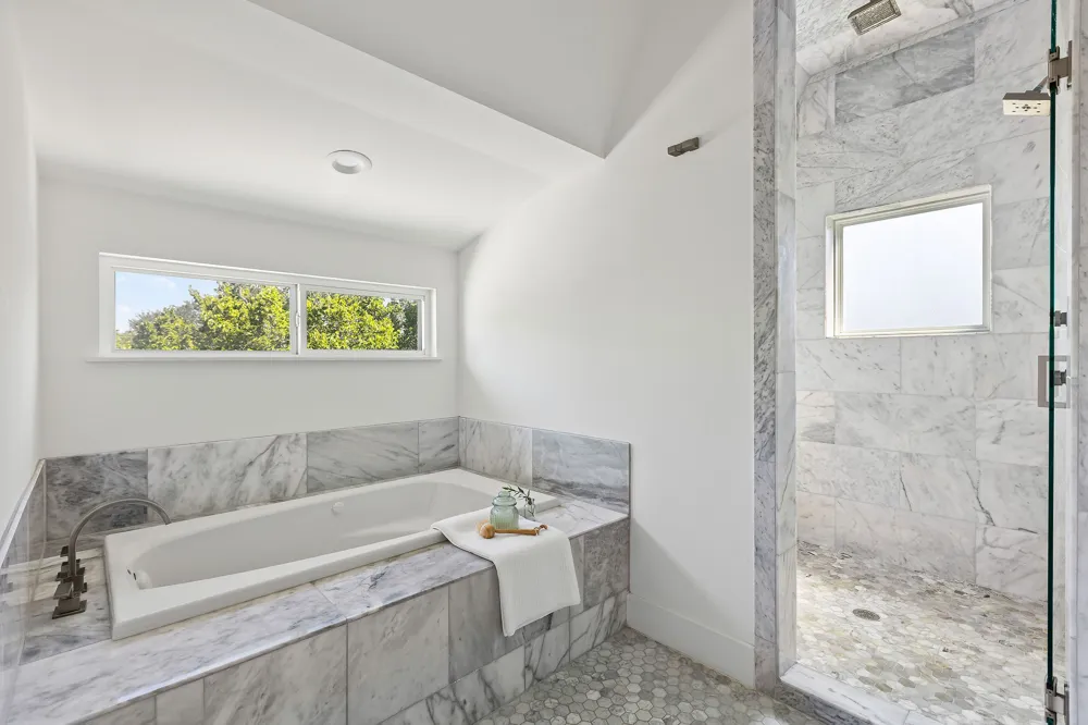1182 Oakgrove Avenue #A Austin, TX 78702