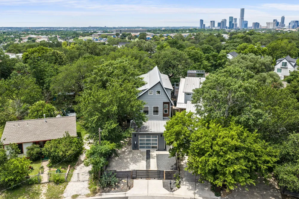 1182 Oakgrove Avenue #A Austin, TX 78702