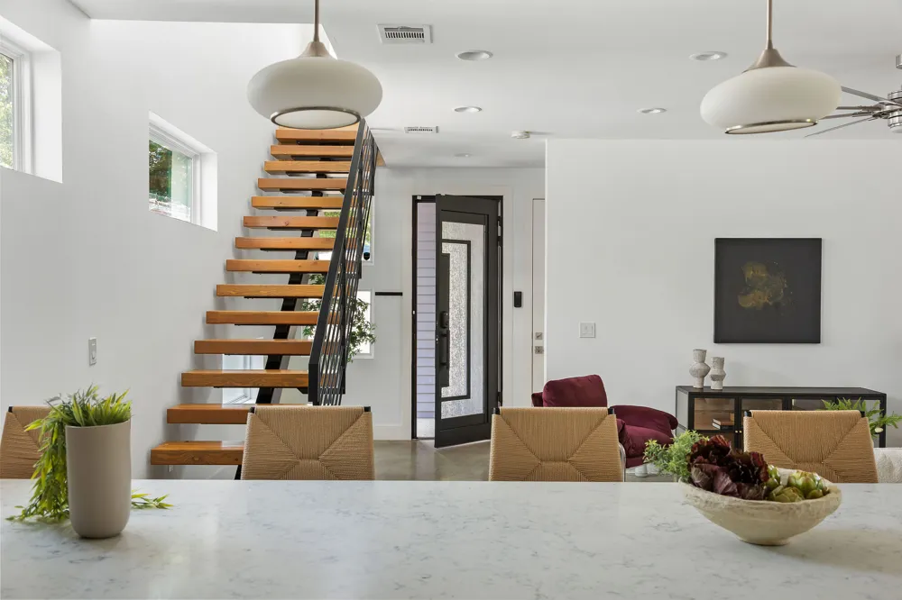 1182 Oakgrove Avenue #A Austin, TX 78702