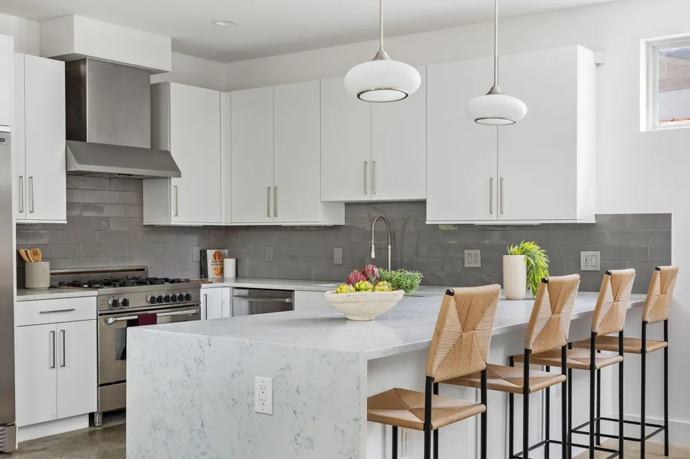 1182 Oakgrove Avenue #A Austin, TX 78702