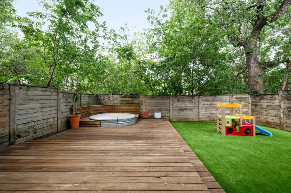 1182 Oakgrove Avenue #A Austin, TX 78702