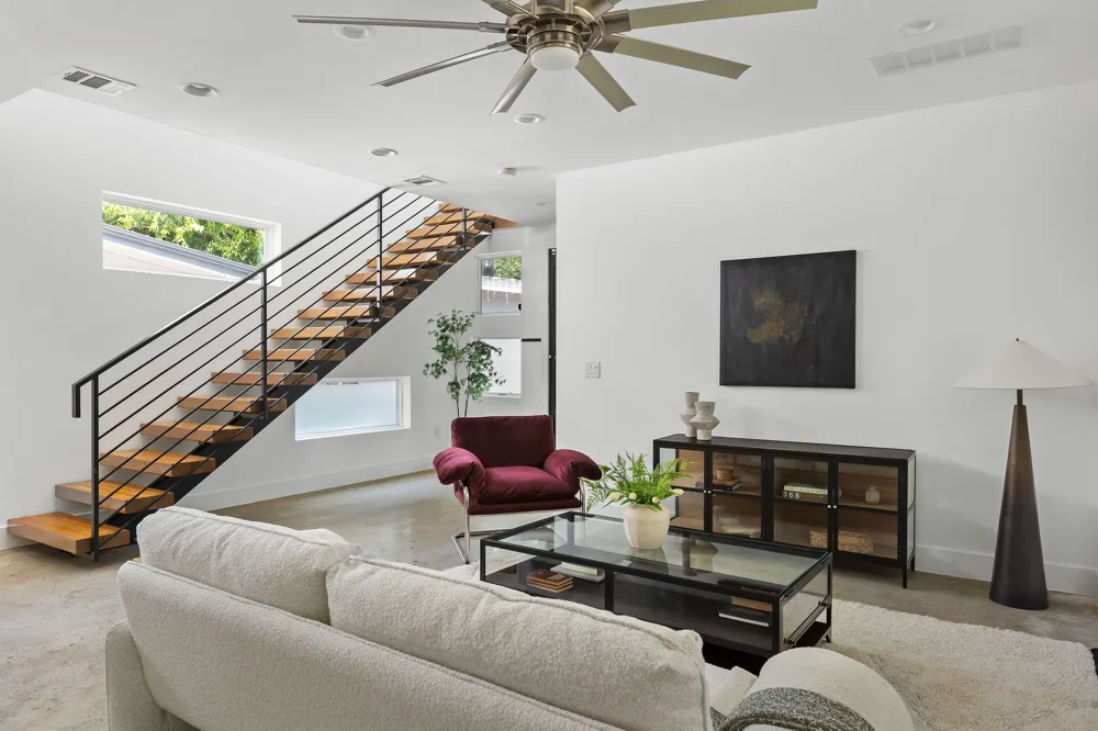 1182 Oakgrove Avenue #A Austin, TX 78702