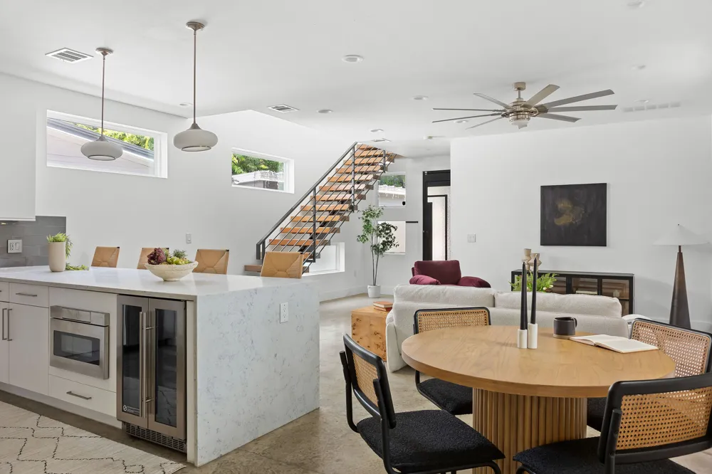1182 Oakgrove Avenue #A Austin, TX 78702