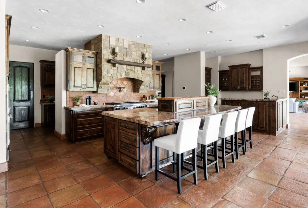 3220 Fall Creek Estates Drive Spicewood, TX 78669