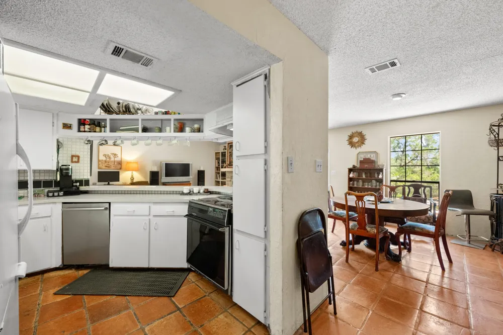 9820 Timber Ridge Pass Austin, TX 78733