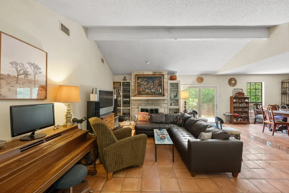 9820 Timber Ridge Pass Austin, TX 78733