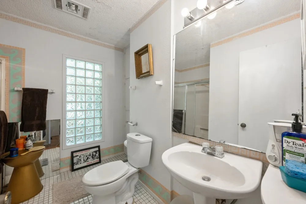 9820 Timber Ridge Pass Austin, TX 78733