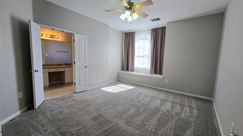 3300 Forest Creek Drive #31 Round Rock, TX 78664