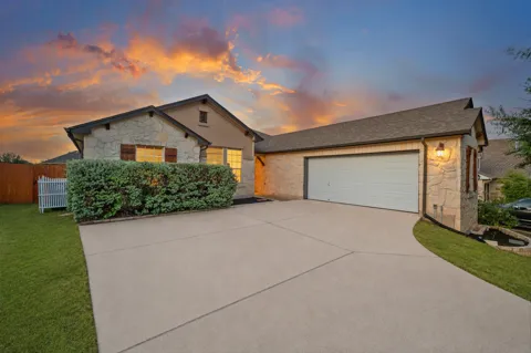 545 Manchester Lane