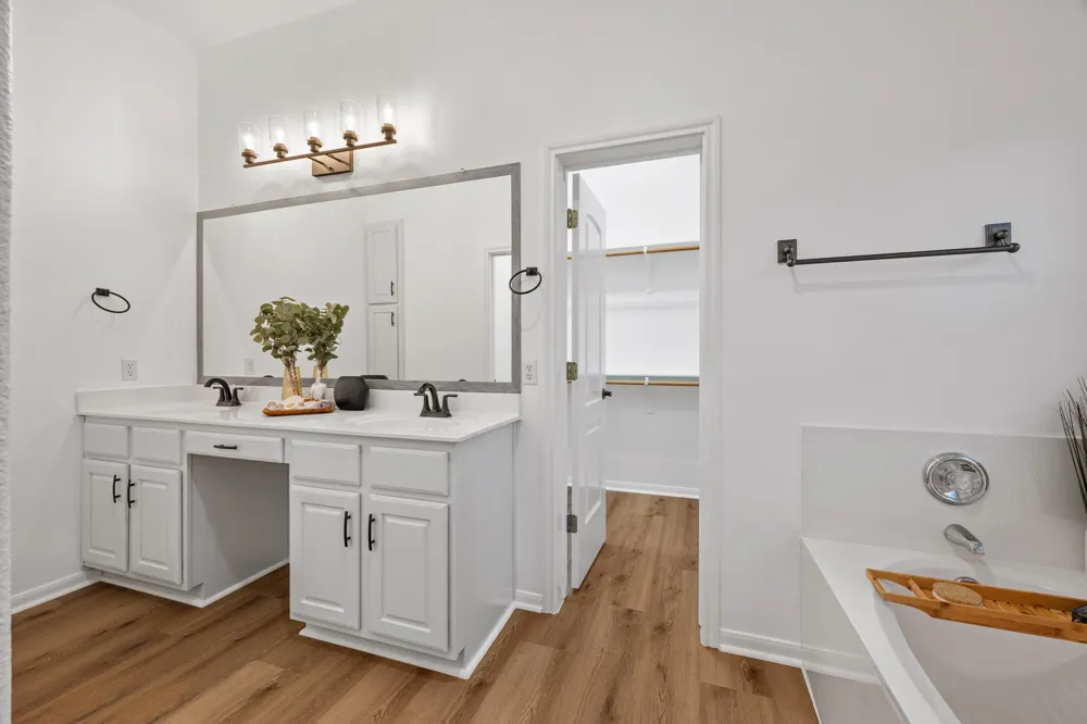 545 Manchester Lane Austin, TX 78737