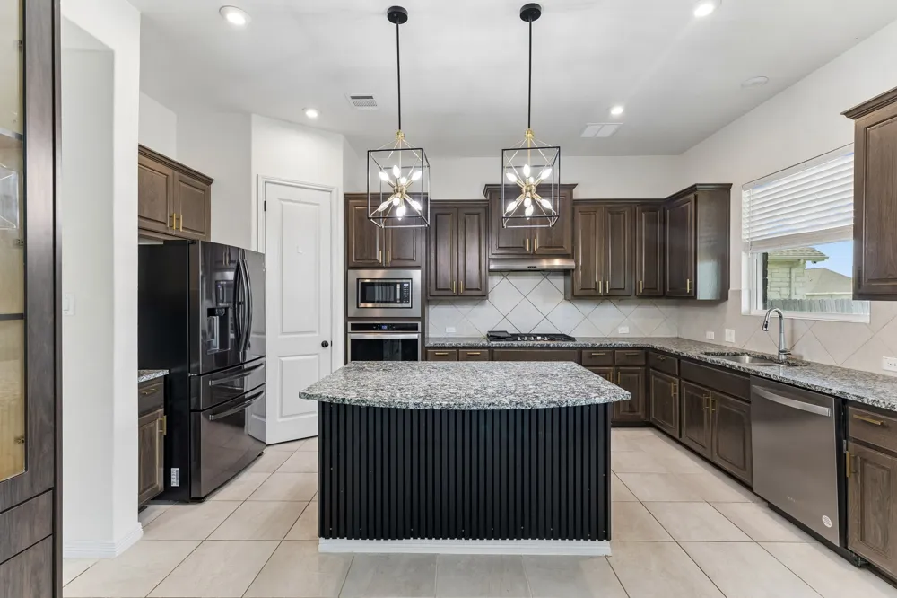 19808 Denison Drive Pflugerville, TX 78660
