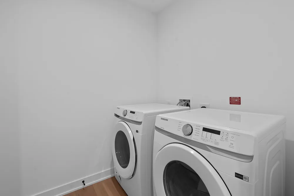 84 East Avenue #1401 Austin, TX 78701