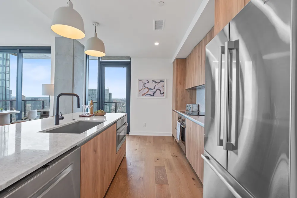 84 East Avenue #1401 Austin, TX 78701