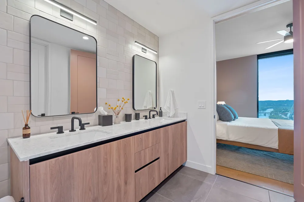 84 East Avenue #1401 Austin, TX 78701