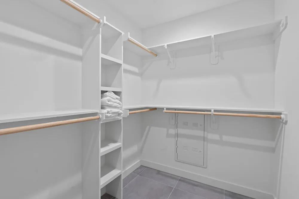 84 East Avenue #1401 Austin, TX 78701