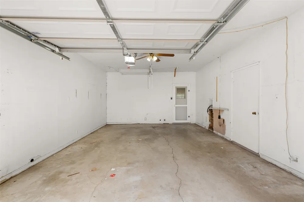 604 3rd Street Thorndale, TX 76577