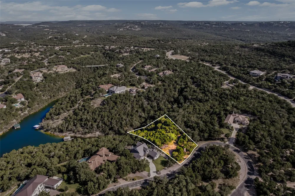 7306 Admirals Park Drive Jonestown, TX 78645