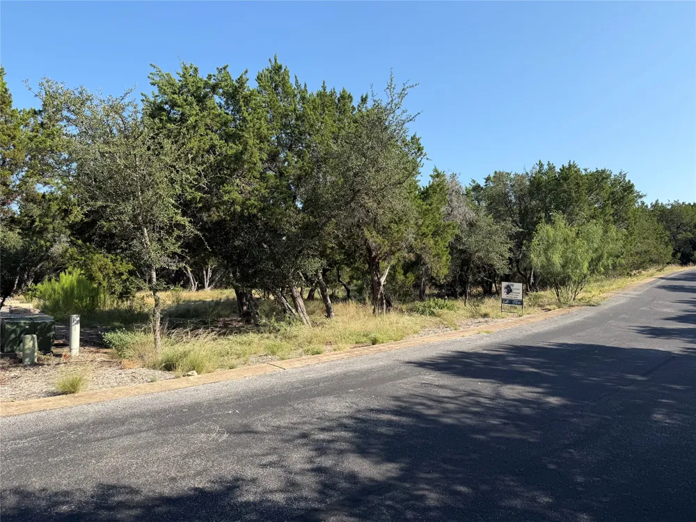7306 Admirals Park Drive Jonestown, TX 78645